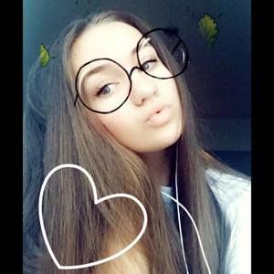 Meet your Posher, Caitlin